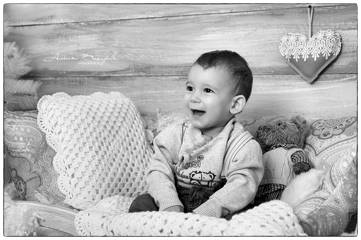 Детская и семейная фотосъемка. Фотограф Вихарева Алена. Бишкек.